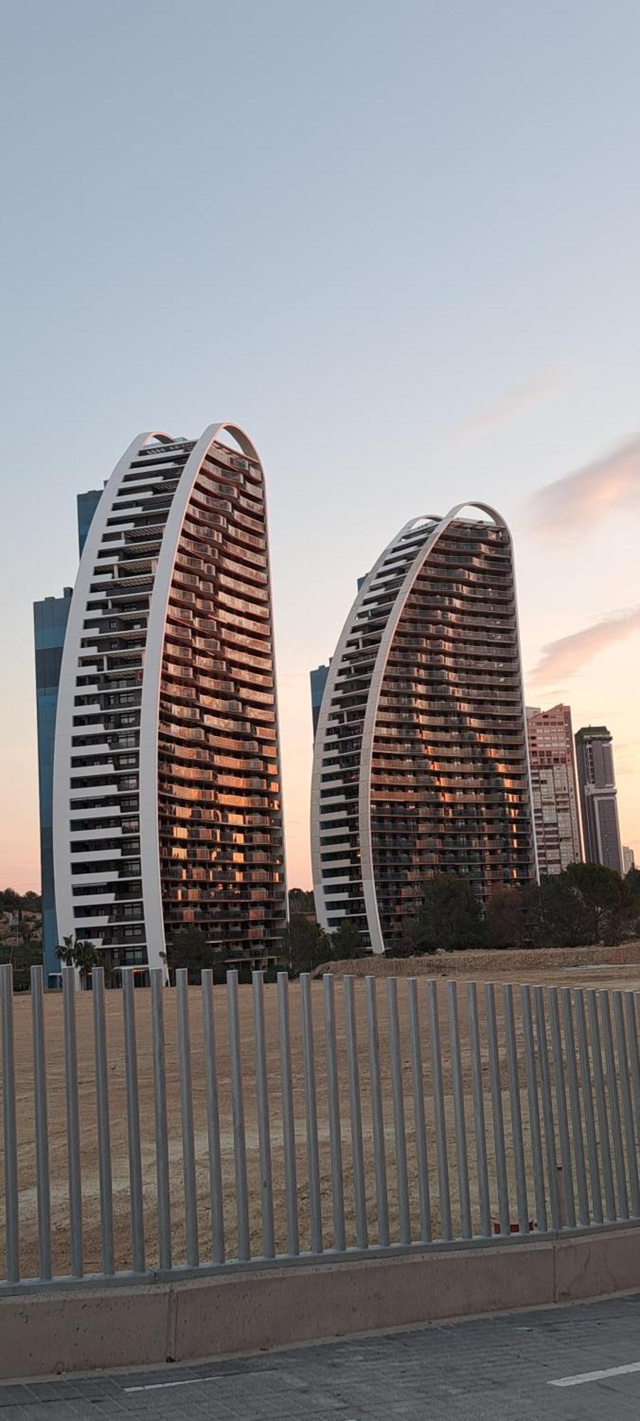 Romero Apartments-Sunset Waves-Μπένιντορμ Εξωτερικό φωτογραφία